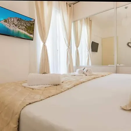 Una Makarska